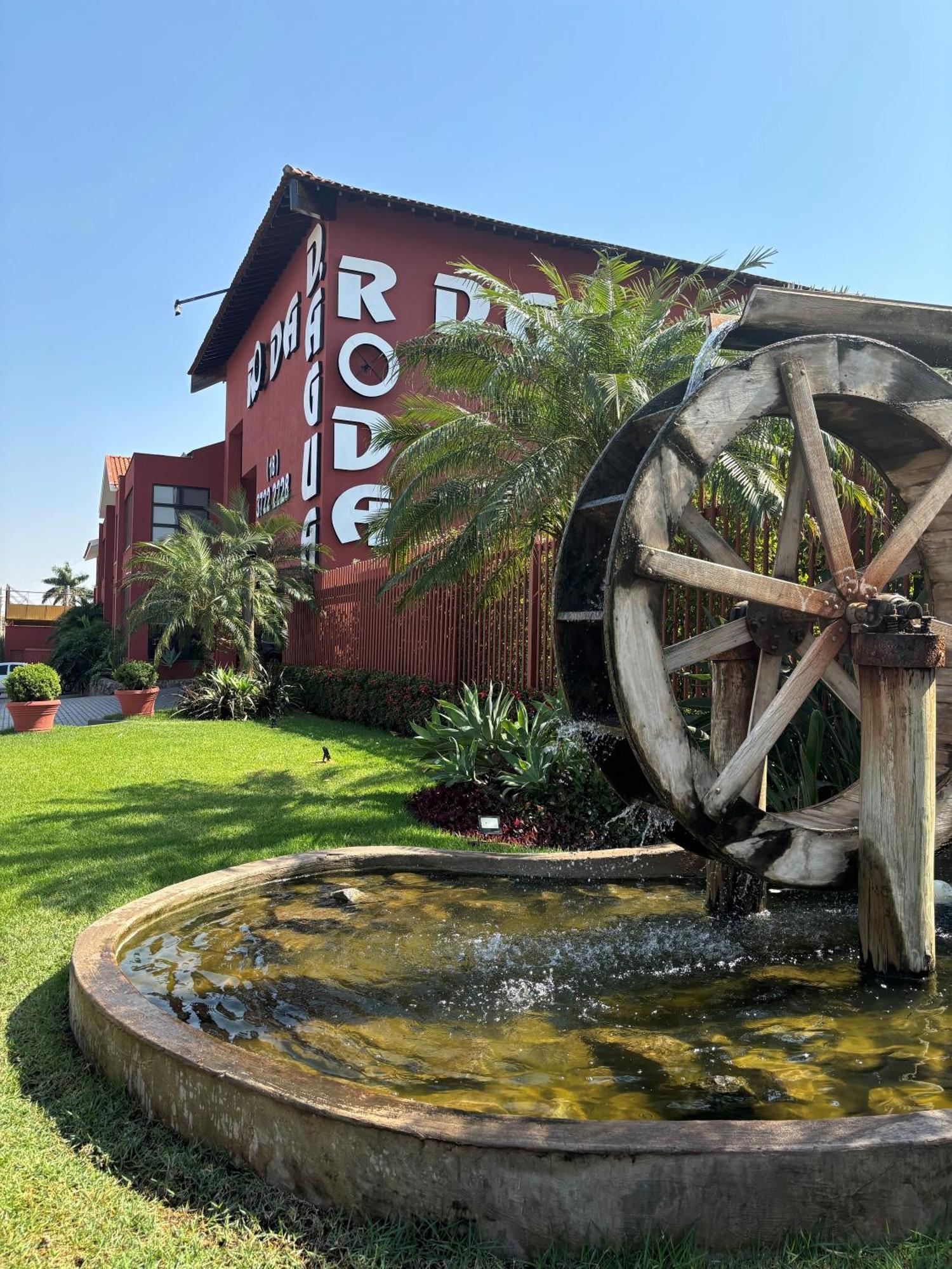 Hotel Roda D'Agua Andradina Exterior photo