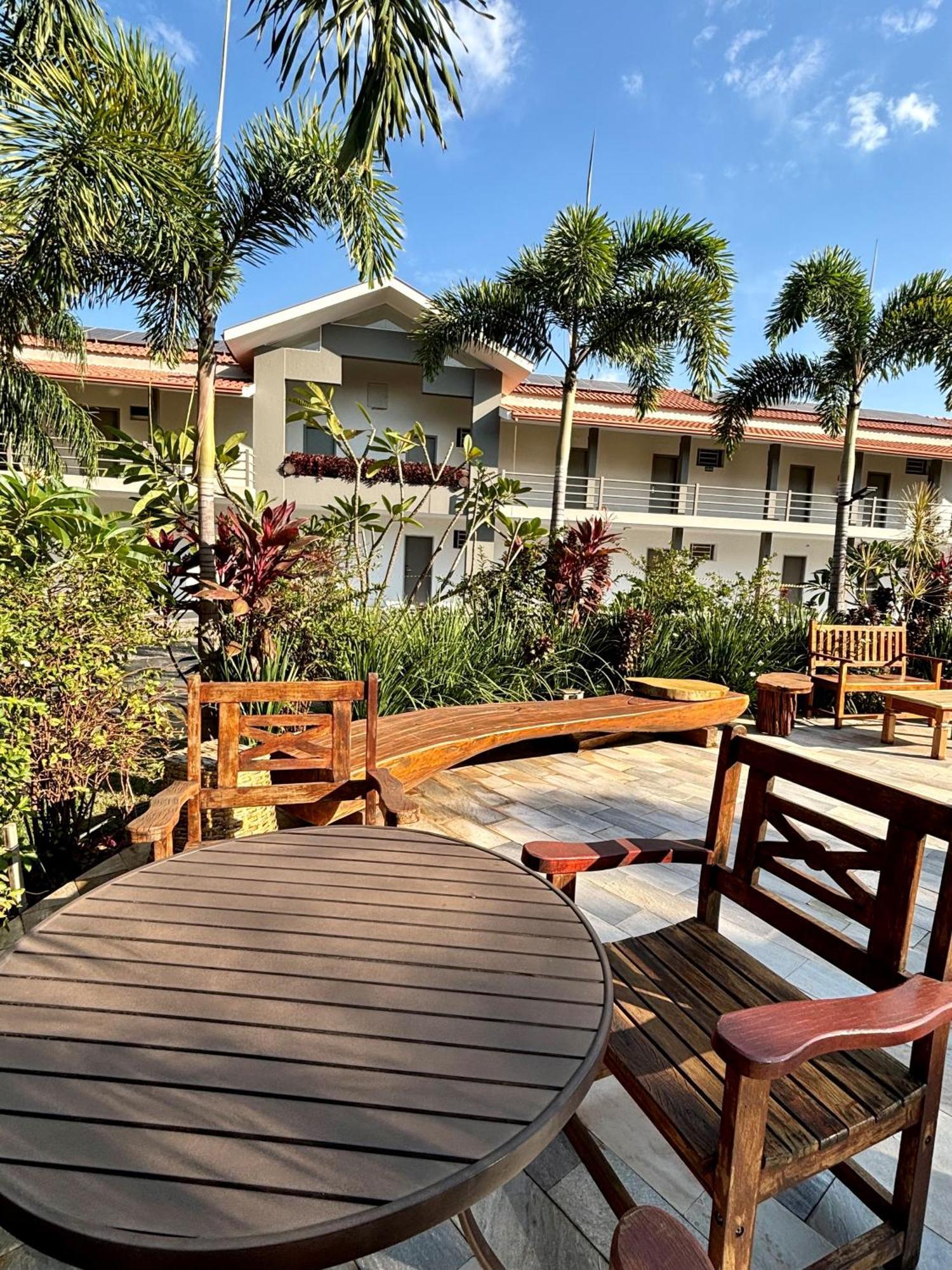 Hotel Roda D'Agua Andradina Exterior photo